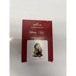 Cruella De Vil Disney 101 Dalmatians Precious Moments 2021 Hallmark Ornament